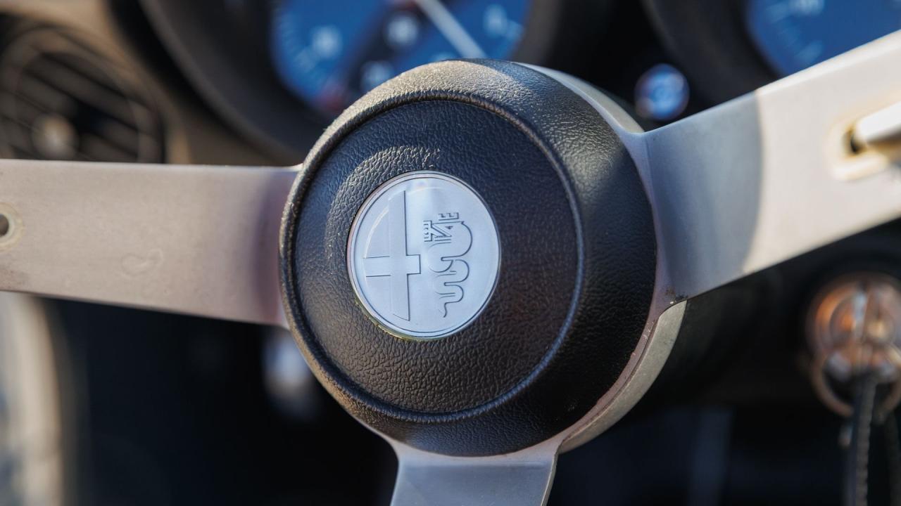 1974 Alfa Romeo 2000 Spider Veloce