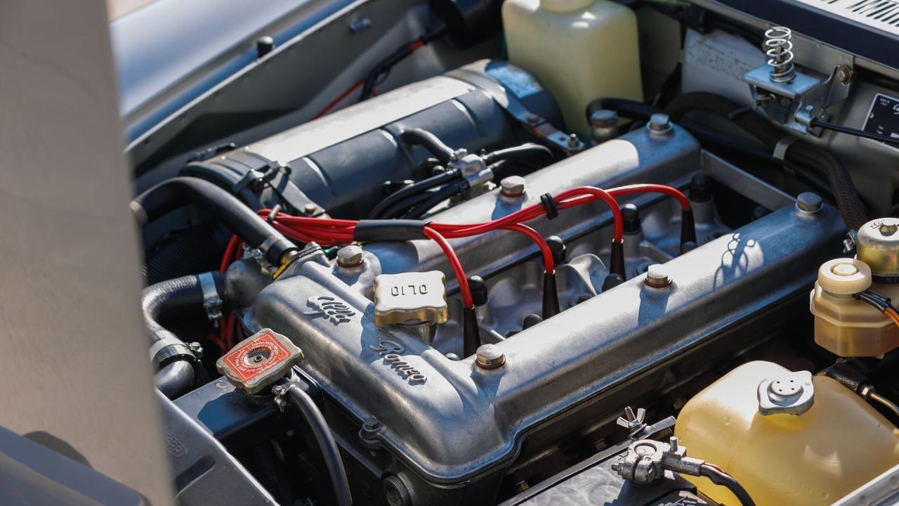 1974 Alfa Romeo 2000 Spider Veloce