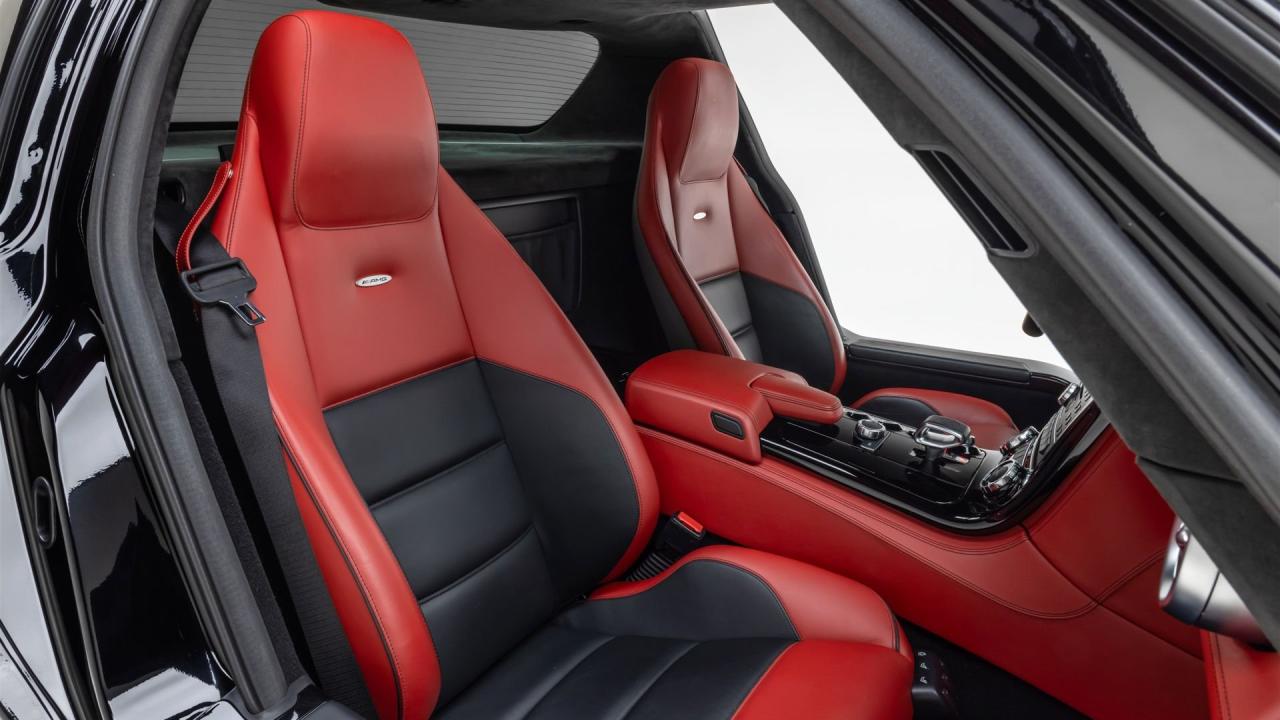 2012 Mercedes - Benz SLS AMG Coupe