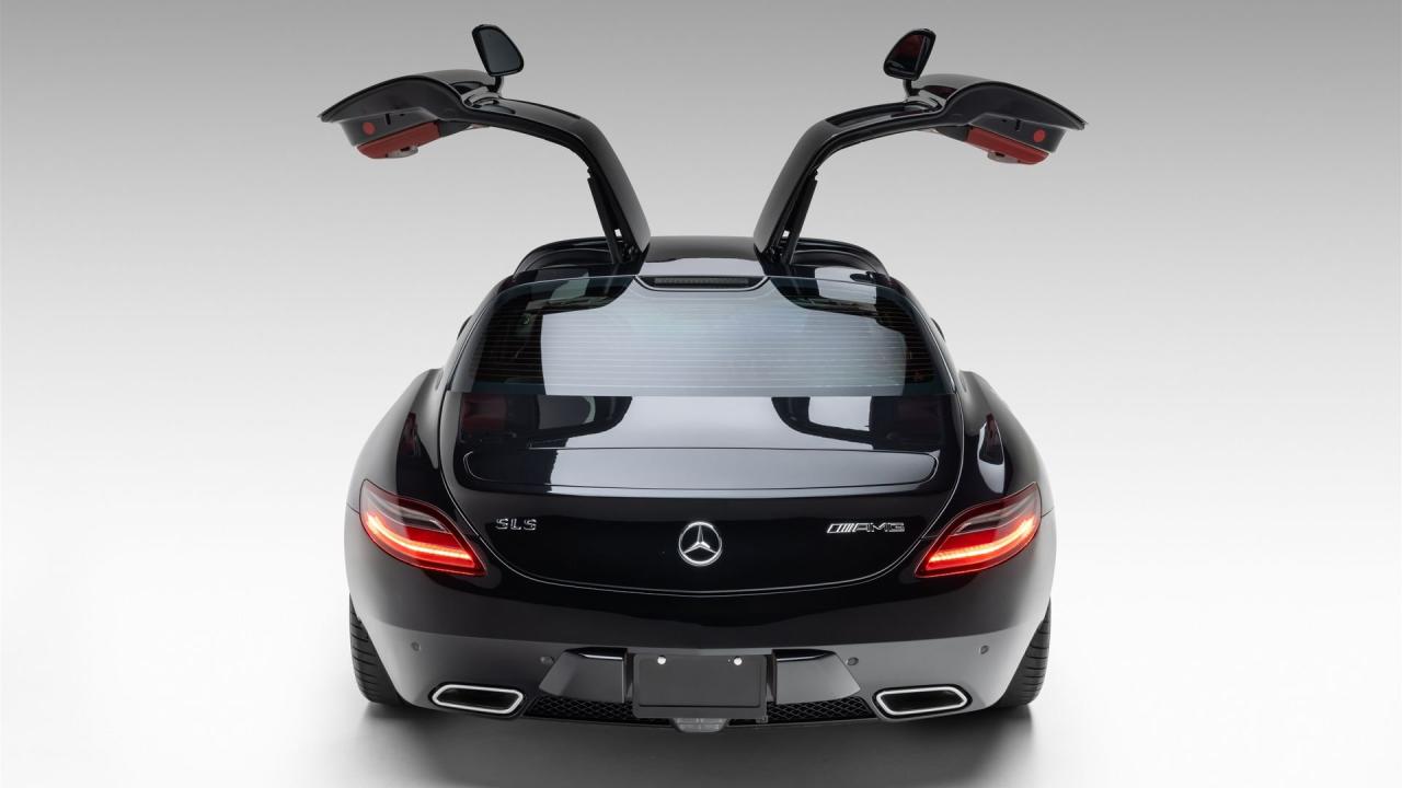 2012 Mercedes - Benz SLS AMG Coupe