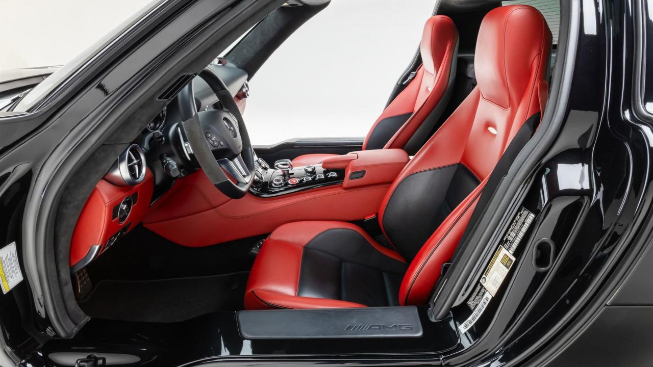 2012 Mercedes - Benz SLS AMG Coupe