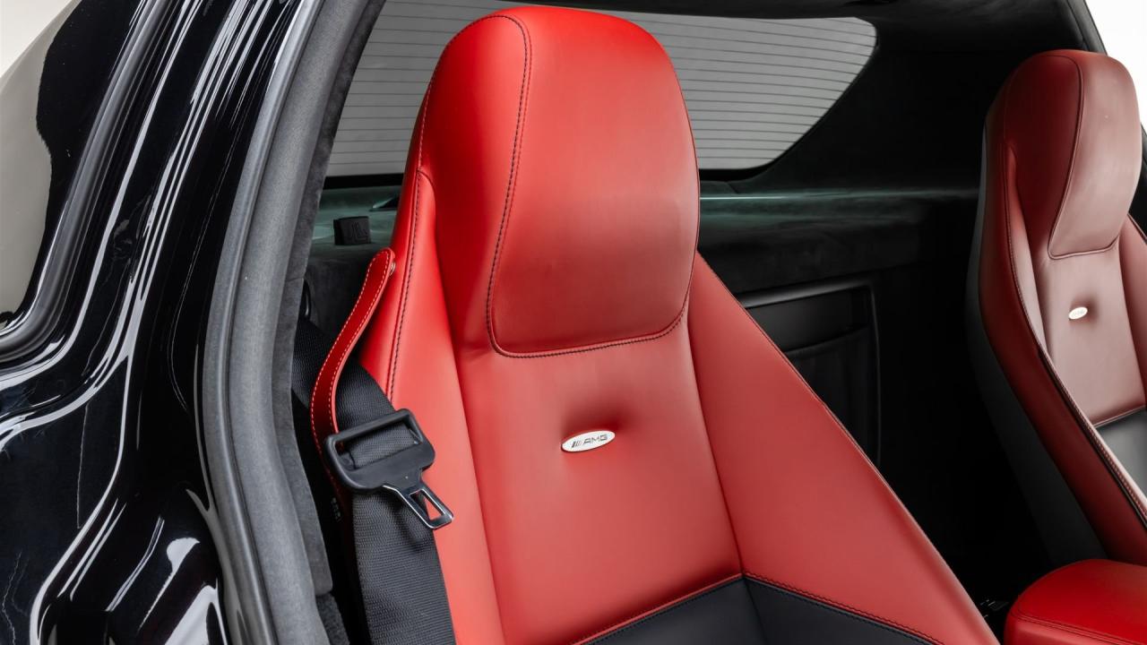 2012 Mercedes - Benz SLS AMG Coupe