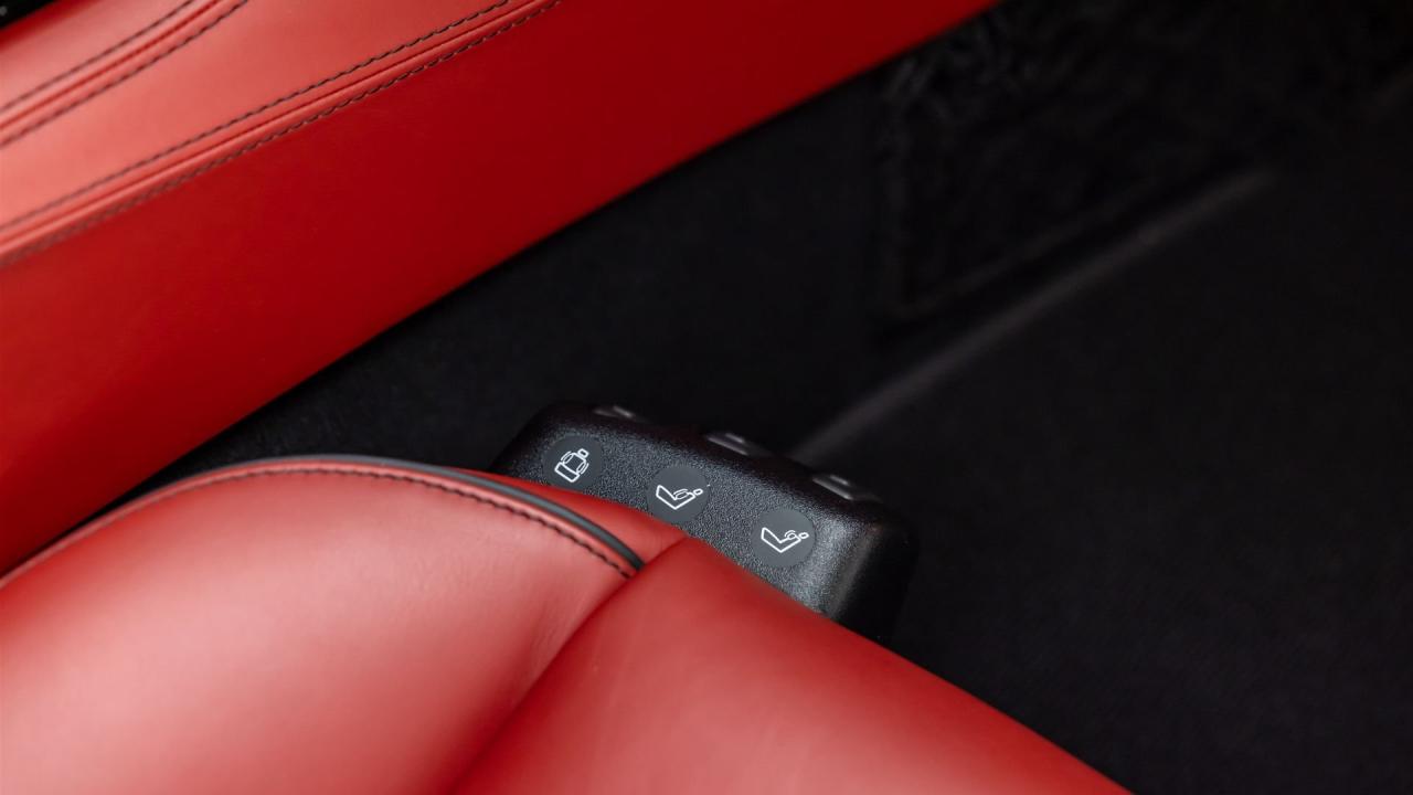 2012 Mercedes - Benz SLS AMG Coupe