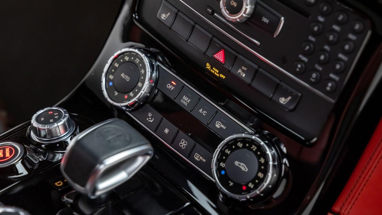 2012 Mercedes - Benz SLS AMG Coupe