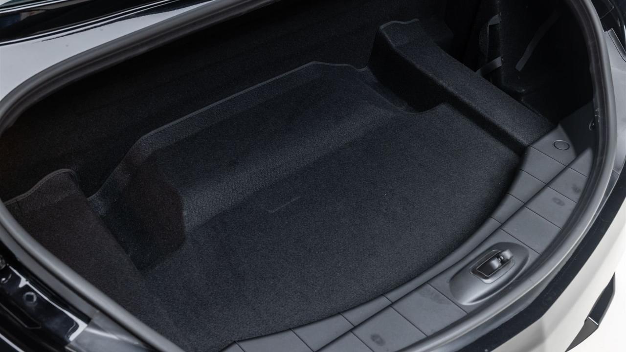 2012 Mercedes - Benz SLS AMG Coupe