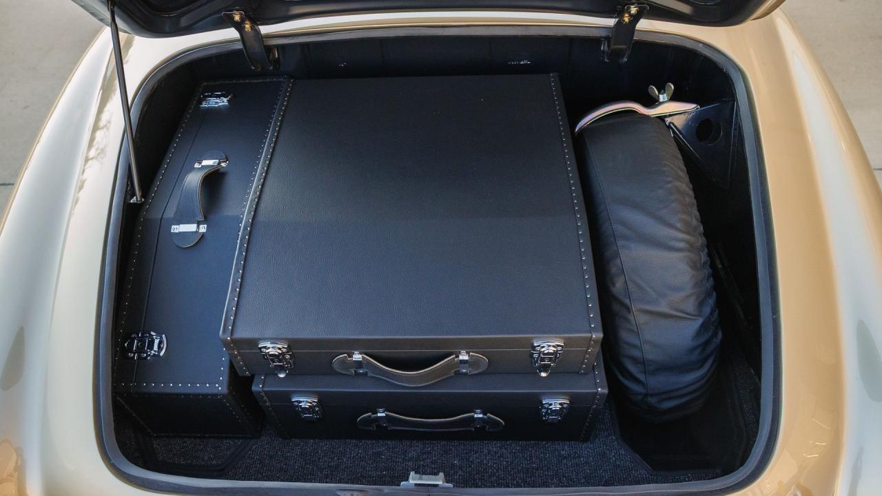 1961 Mercedes - Benz 190 SL