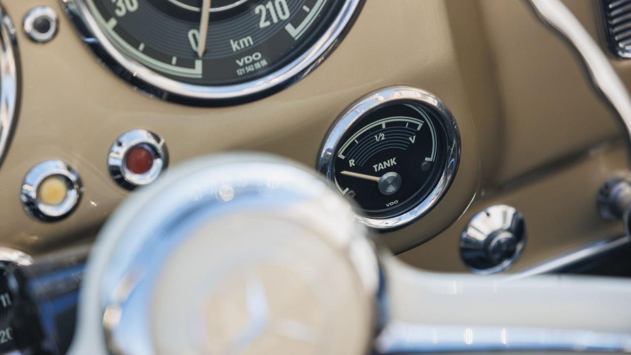 1961 Mercedes - Benz 190 SL