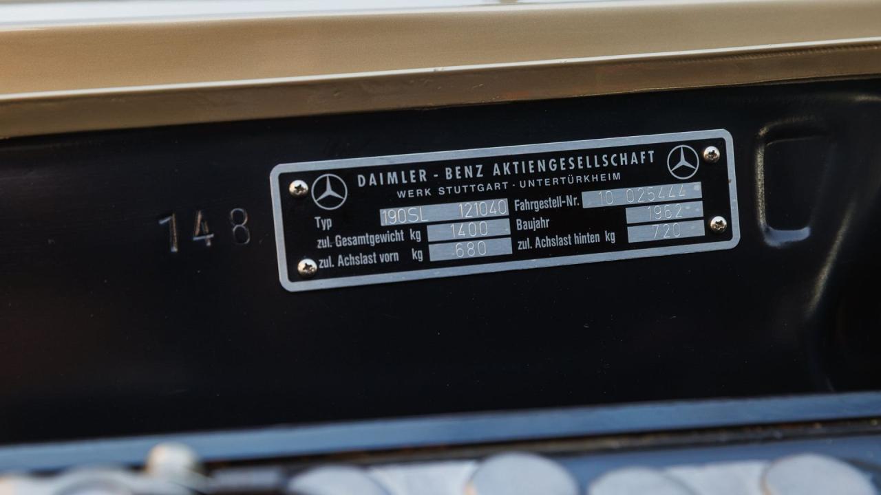 1961 Mercedes - Benz 190 SL