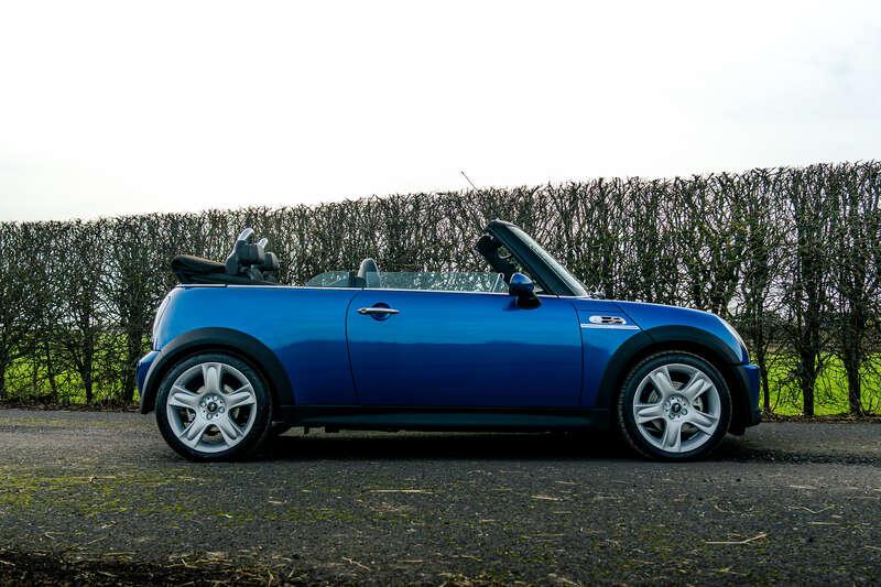 2005 Mini COOPER S