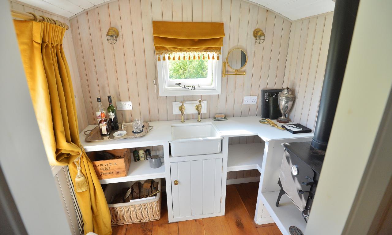 2017 Shepherds Hut Artisan Shepherds Huts