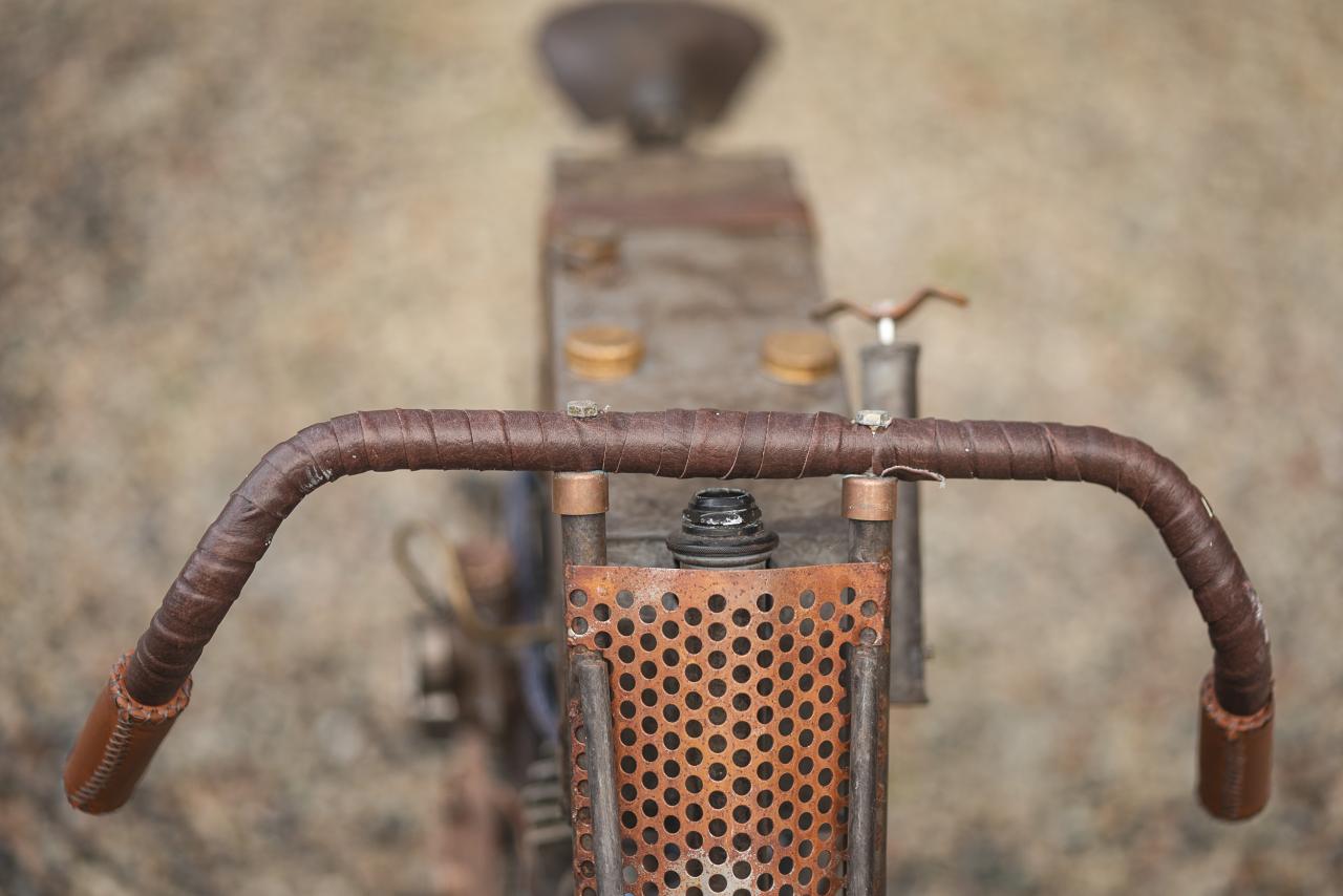 1915 Harley Davidson Showroom Replica