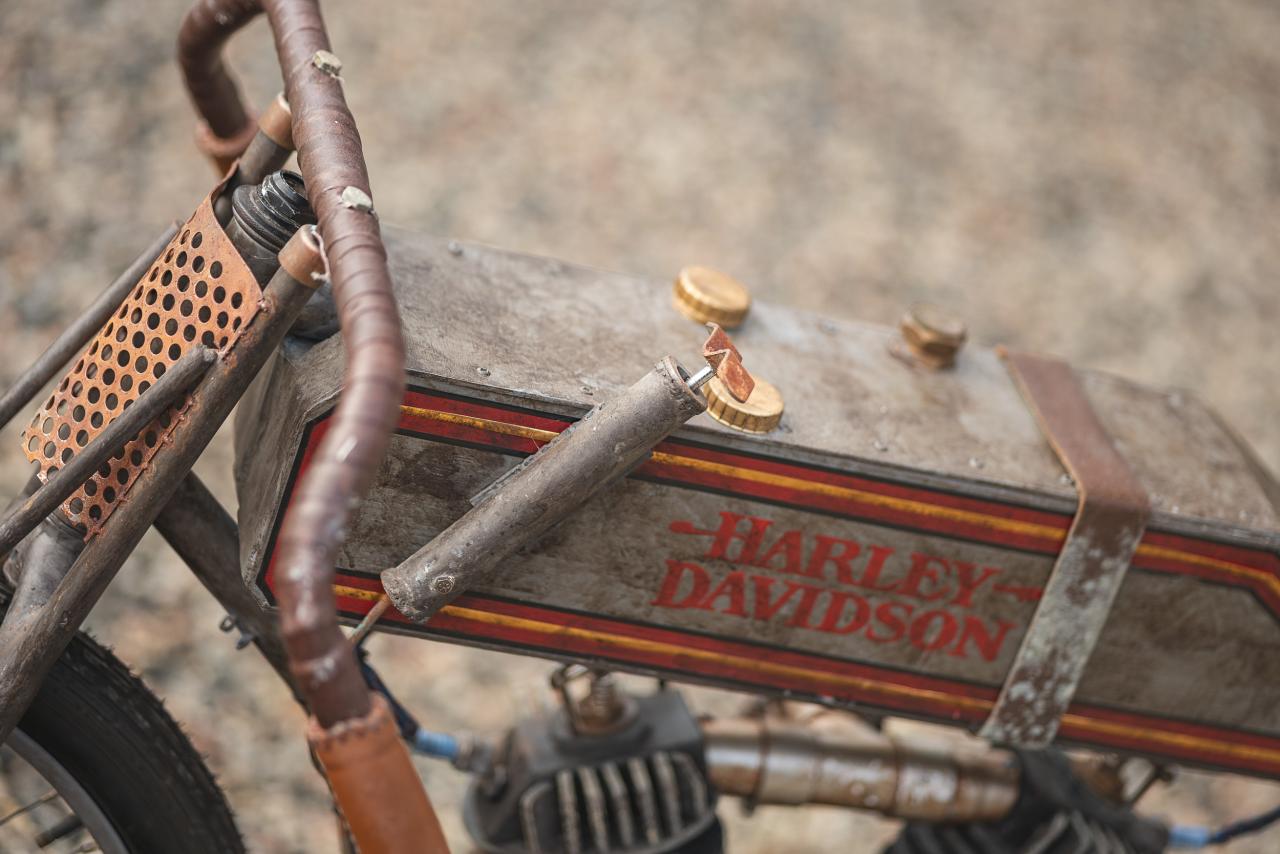 1915 Harley Davidson Showroom Replica