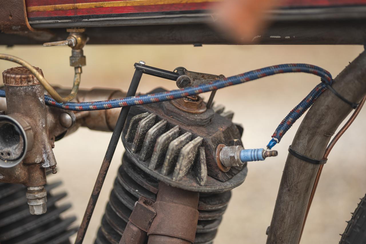 1915 Harley Davidson Showroom Replica