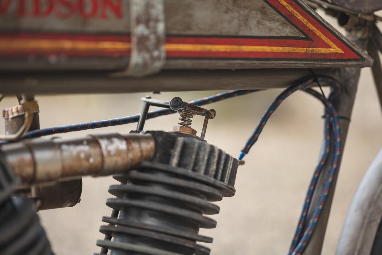 1915 Harley Davidson Showroom Replica