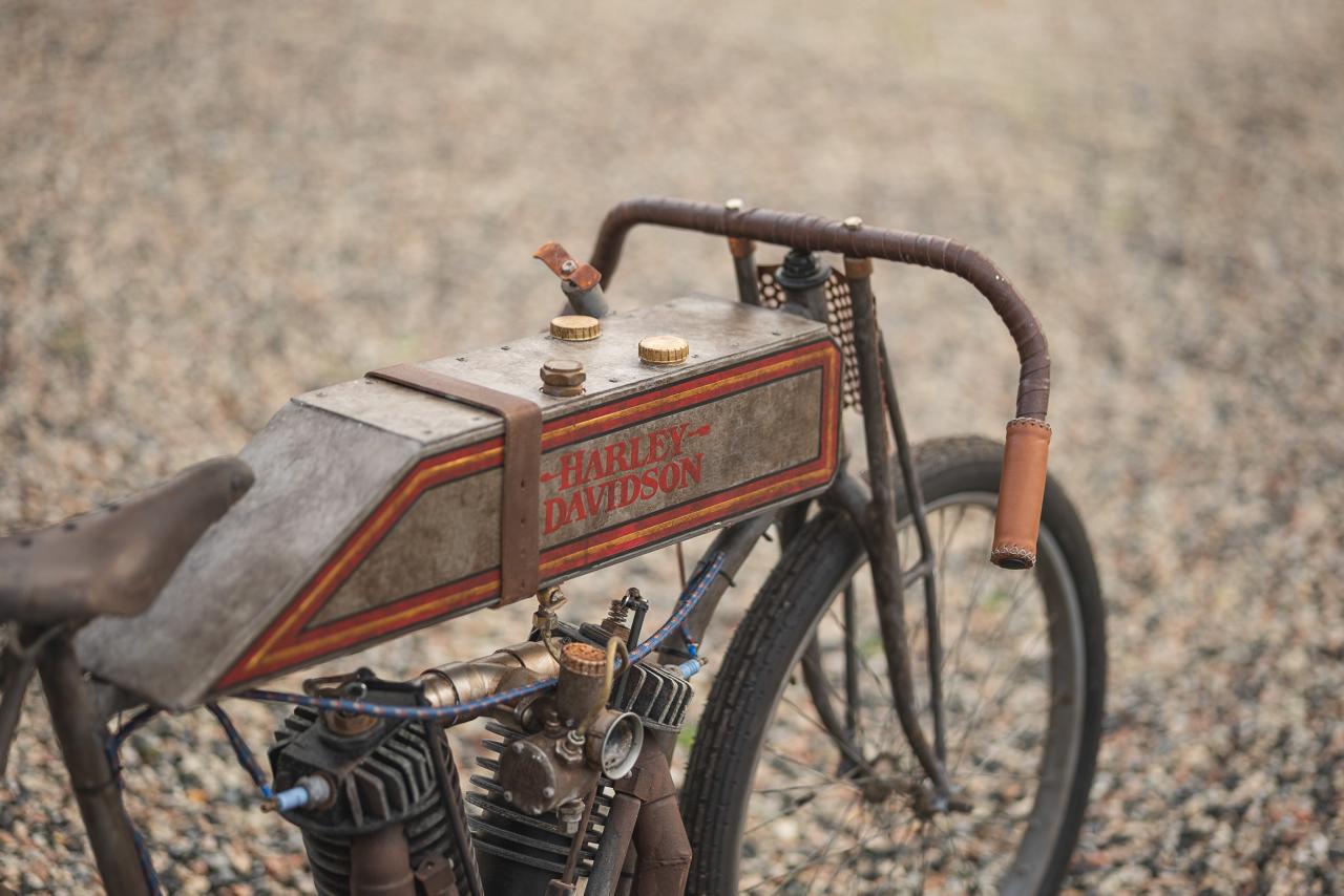 1915 Harley Davidson Showroom Replica