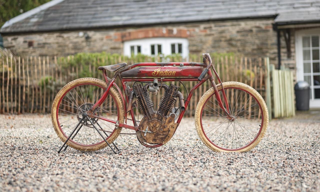 1915 Indian Showroom Replica