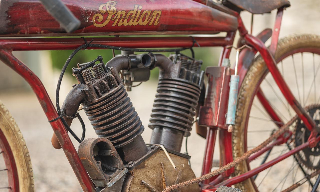 1915 Indian Showroom Replica