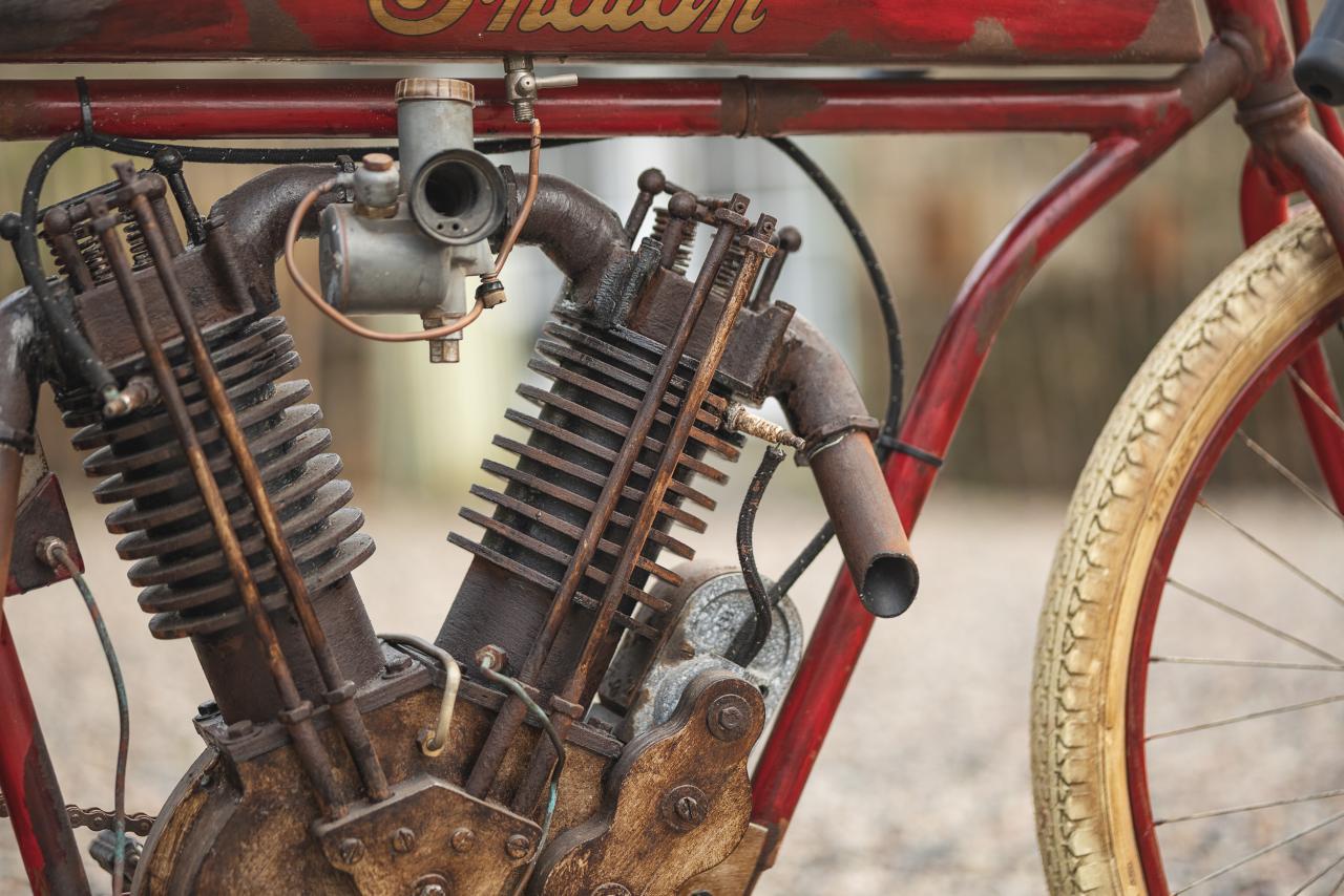 1915 Indian Showroom Replica