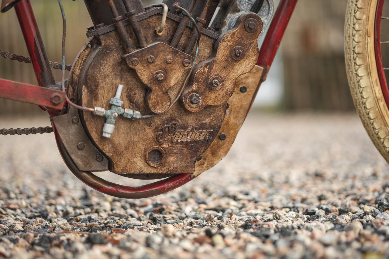 1915 Indian Showroom Replica