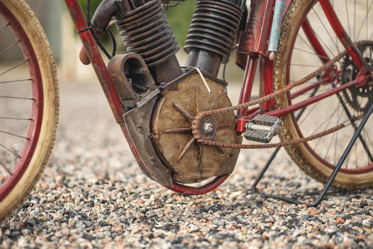 1915 Indian Showroom Replica