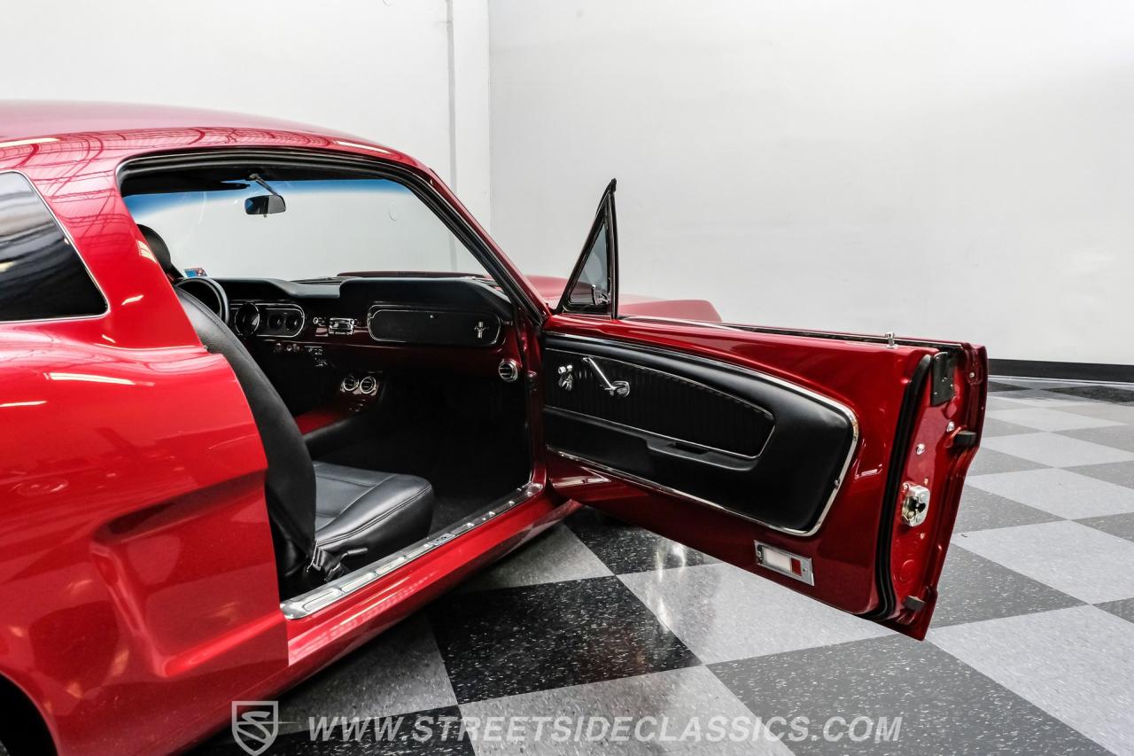 1965 Ford Mustang Fastback Restomod