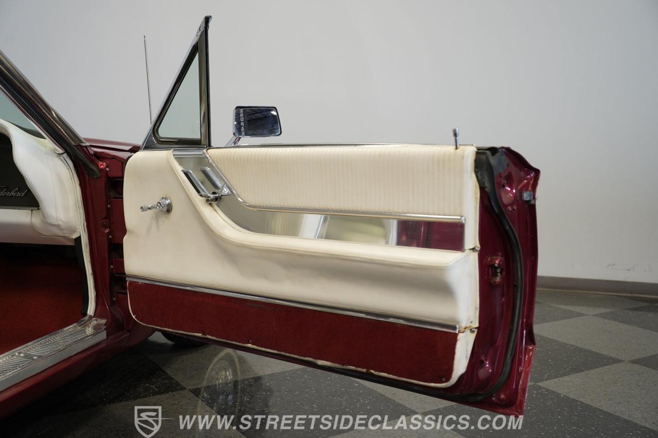 1964 Ford Thunderbird
