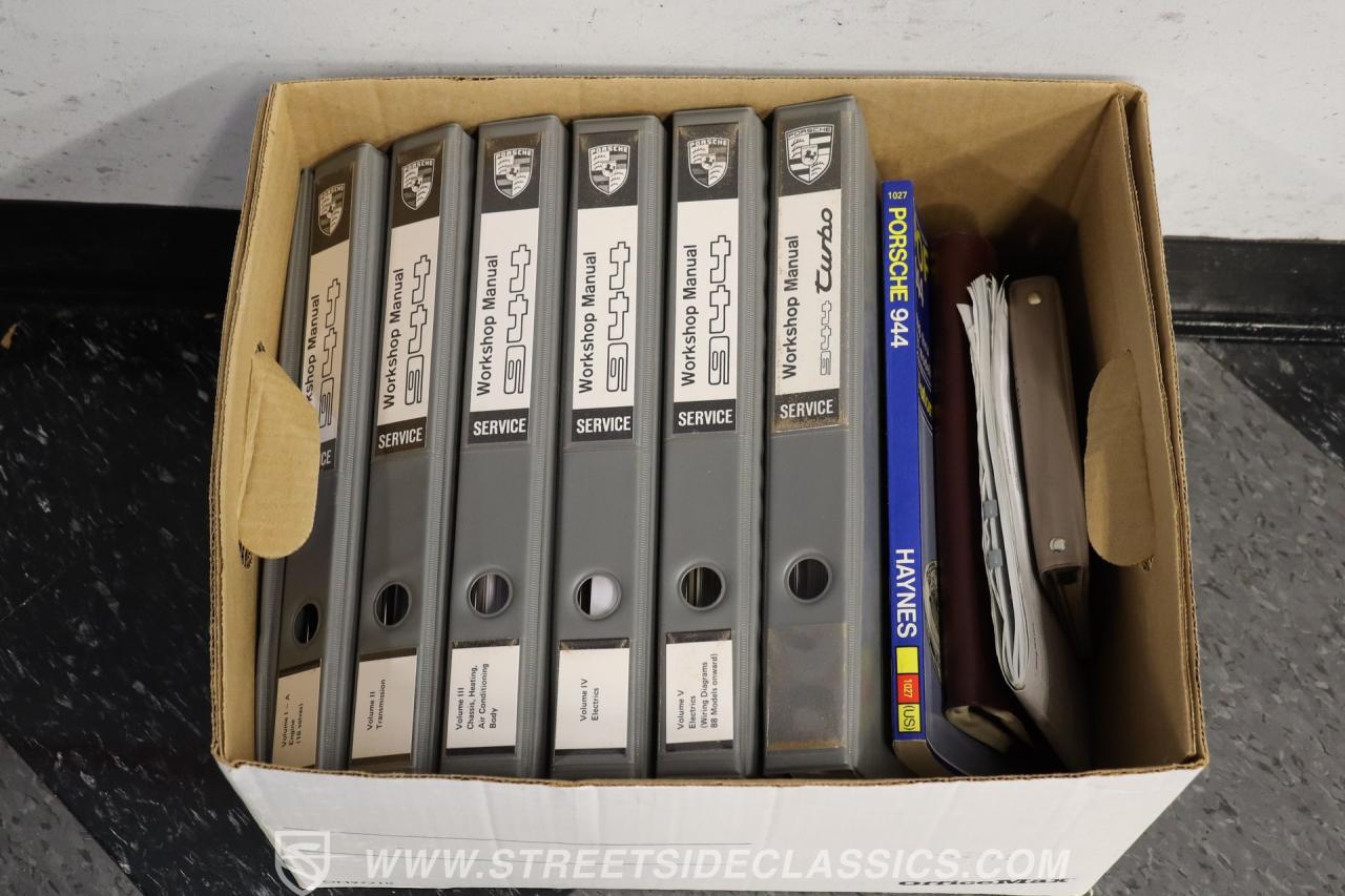 1987 Porsche 944 Turbo