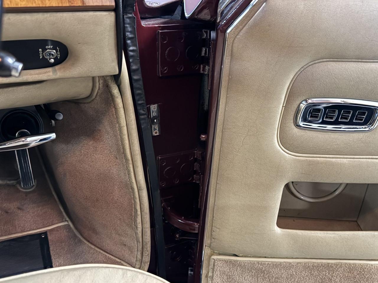 1975 Rolls - Royce Phantom VI