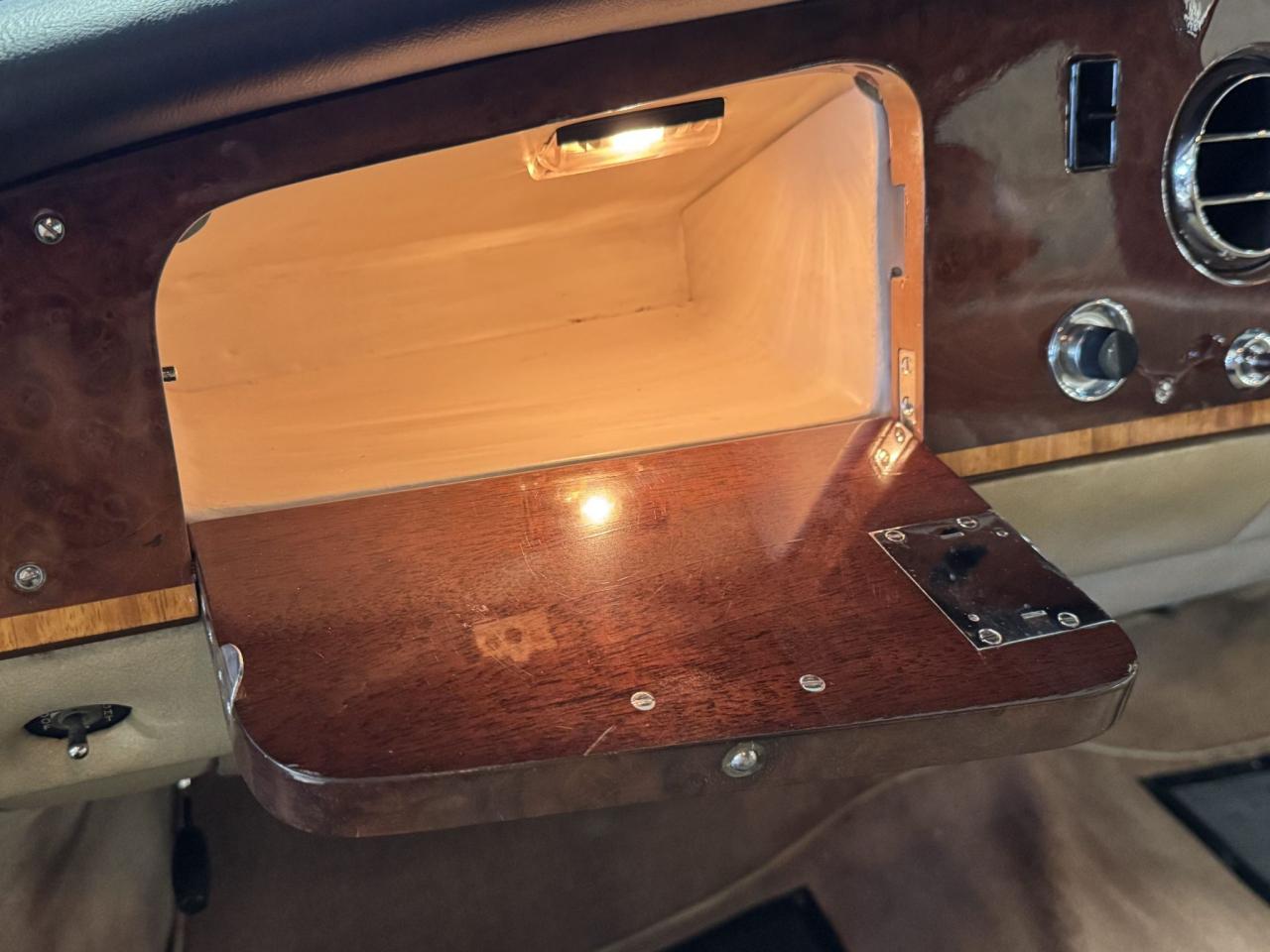 1975 Rolls - Royce Phantom VI