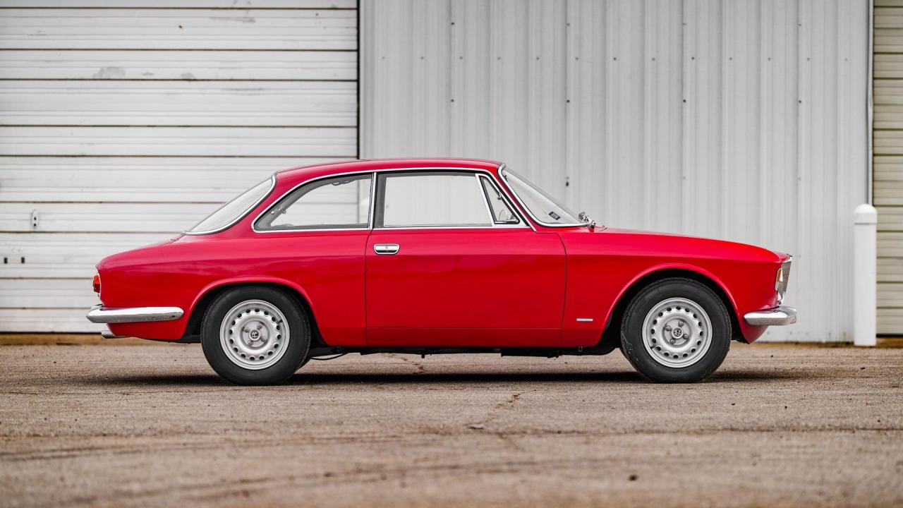 1965 Alfa Romeo Giulia Sprint GT