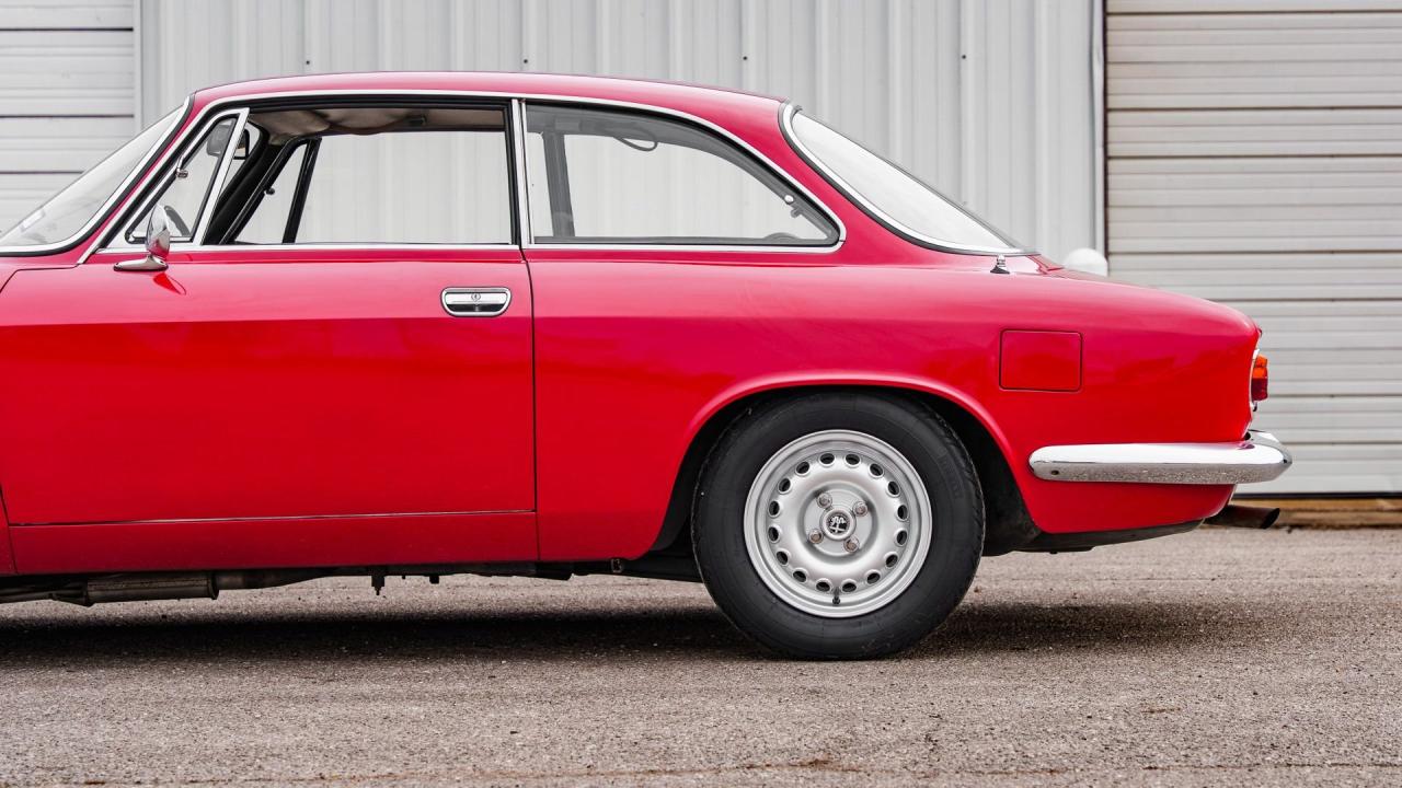 1965 Alfa Romeo Giulia Sprint GT