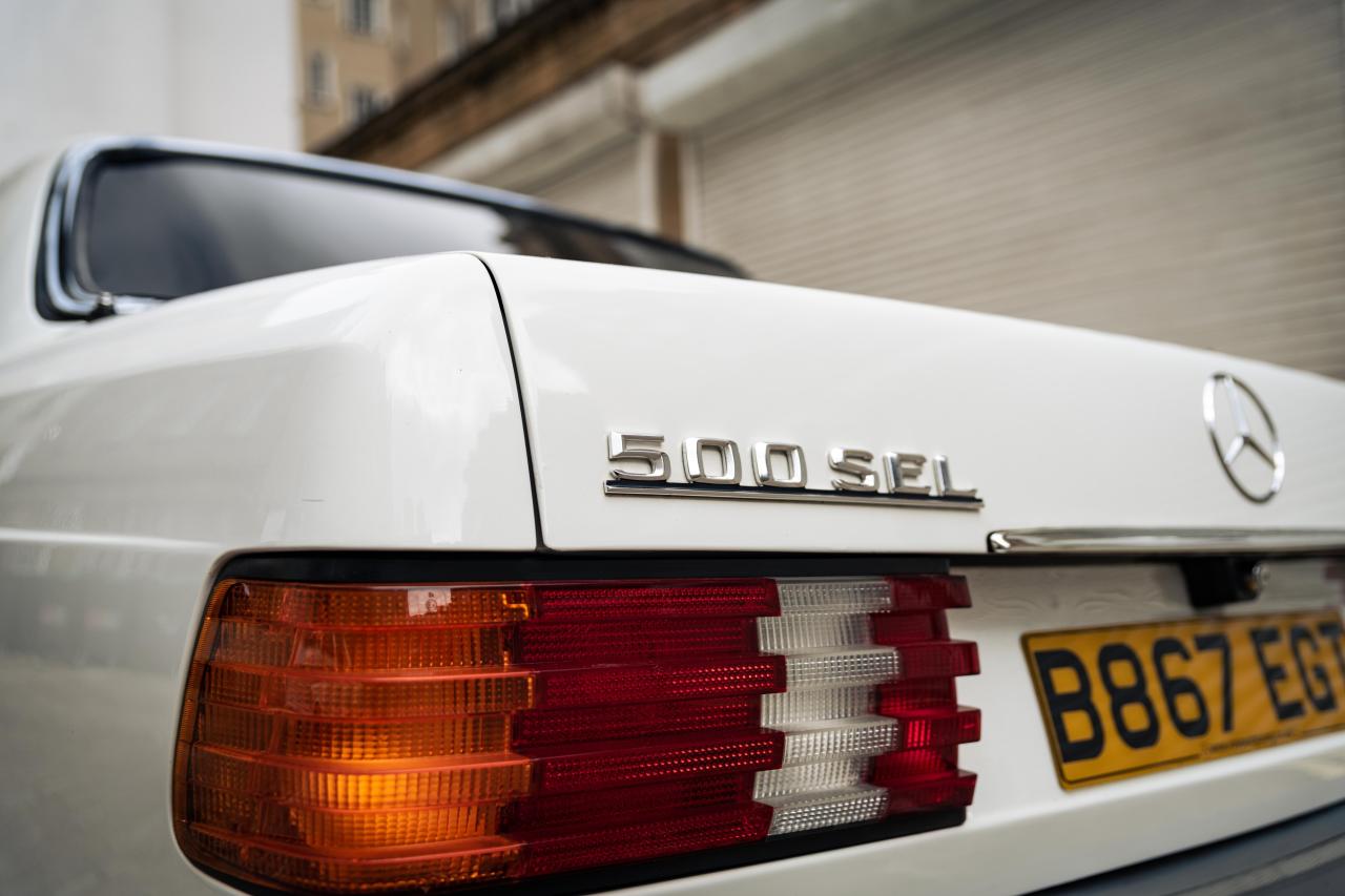 1984 Mercedes - Benz 500 SEL (Armoured)