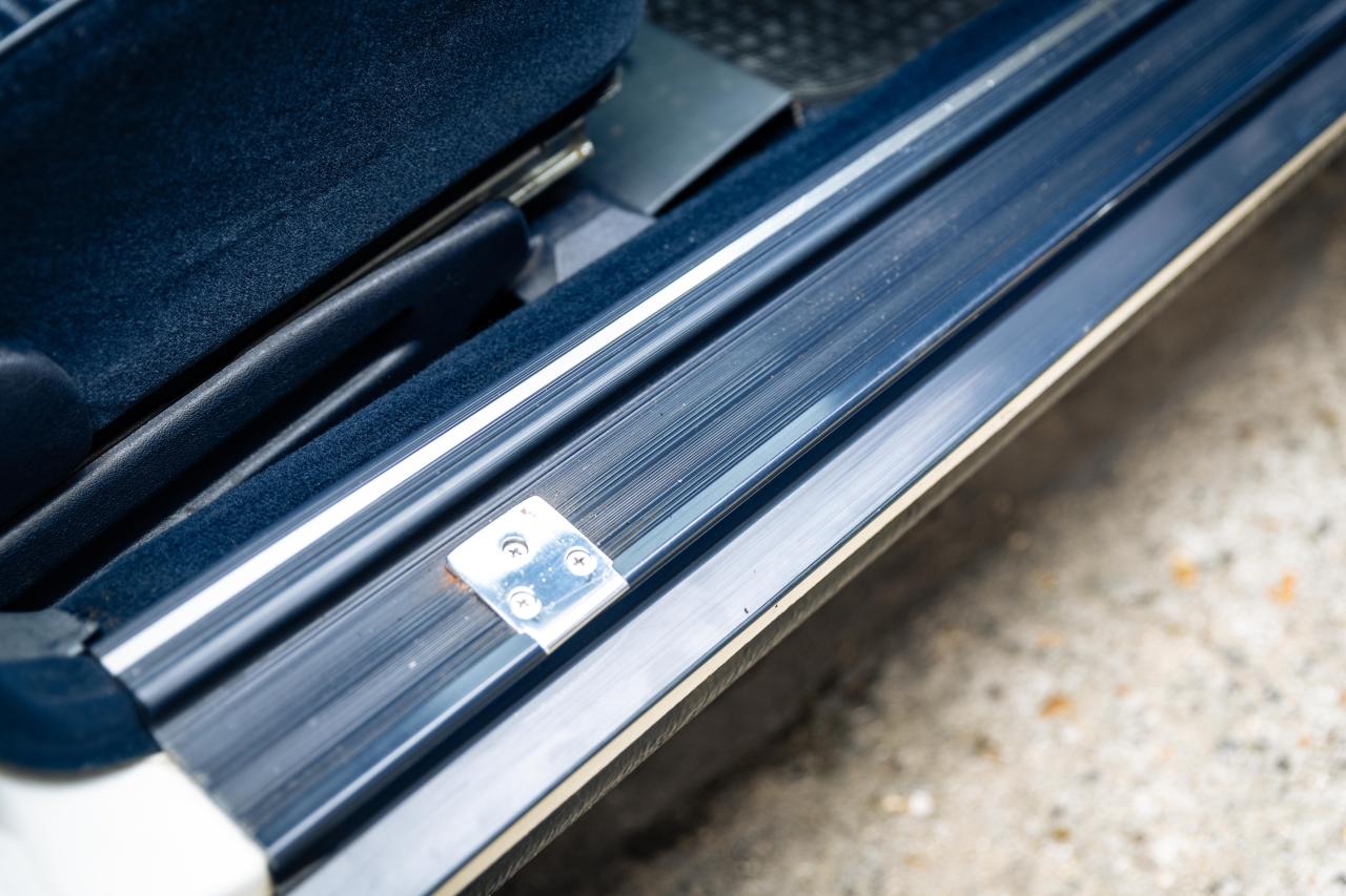 1984 Mercedes - Benz 500 SEL (Armoured)