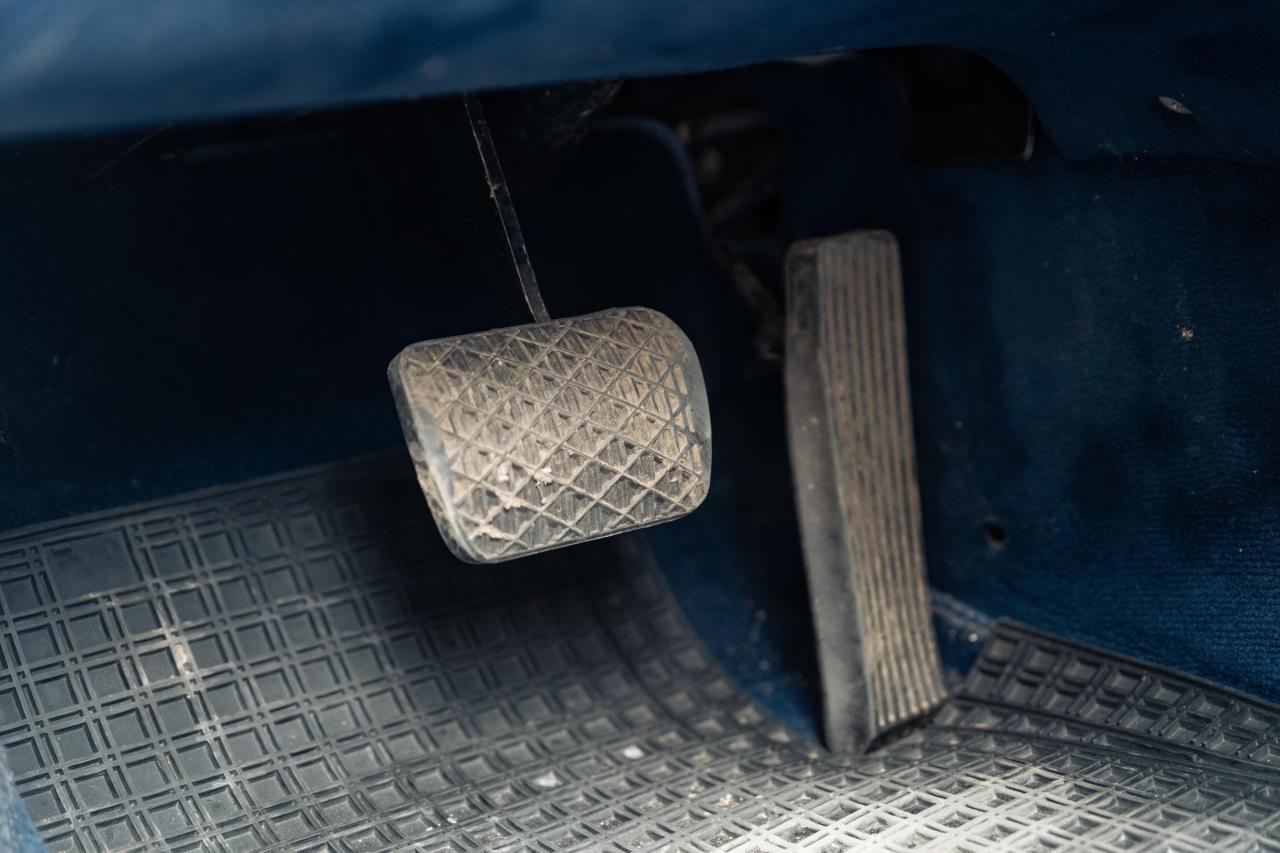 1984 Mercedes - Benz 500 SEL (Armoured)