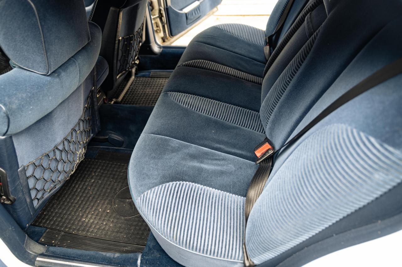 1984 Mercedes - Benz 500 SEL (Armoured)