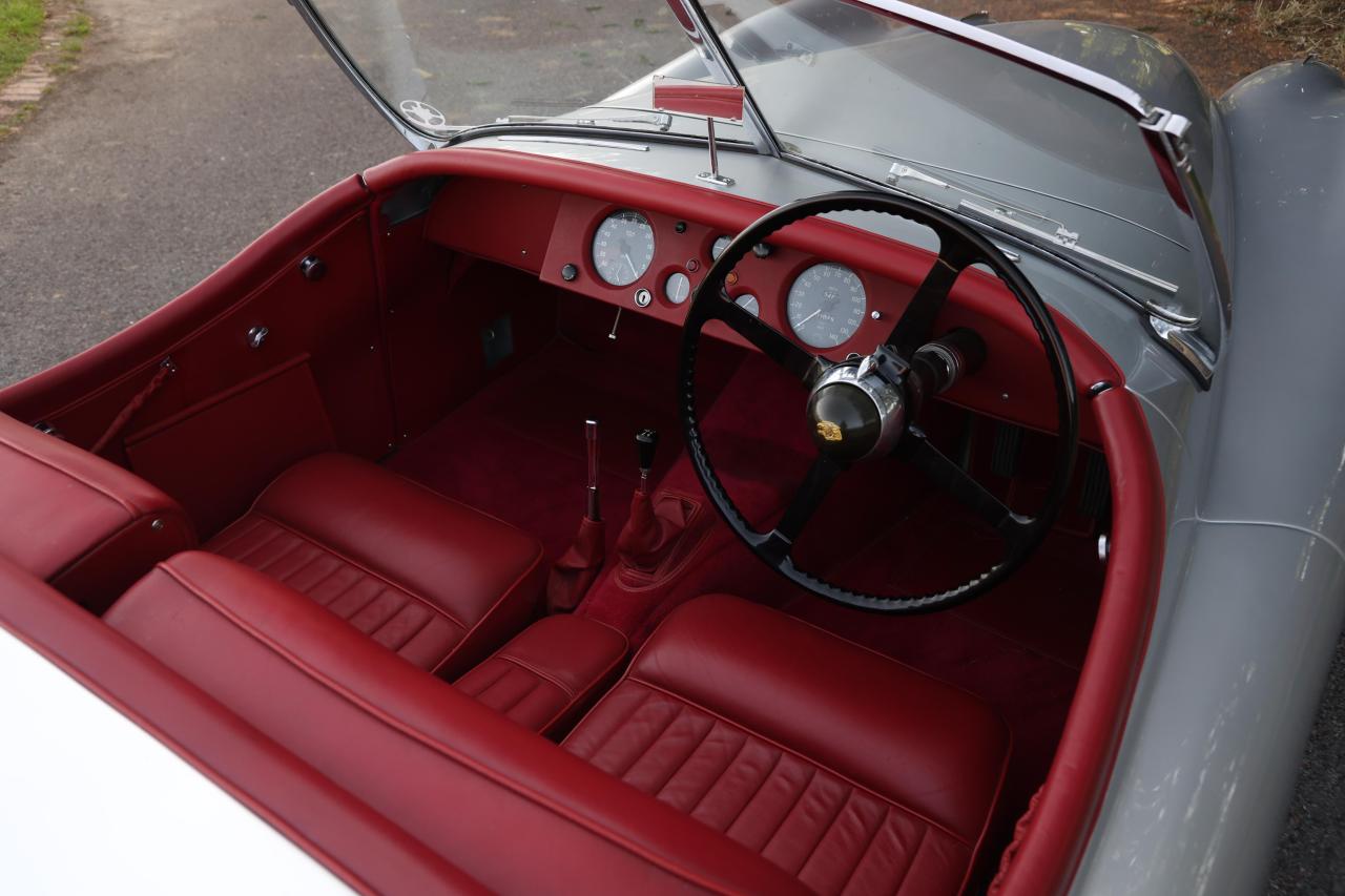 1953 Jaguar XK120 SE Roadster