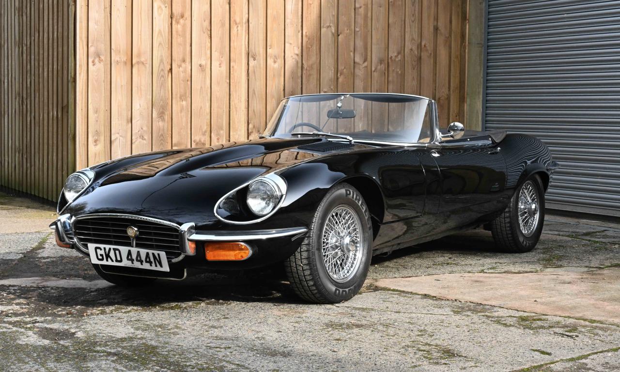 1974 Jaguar E-Type Series III (Commemorative Edition)