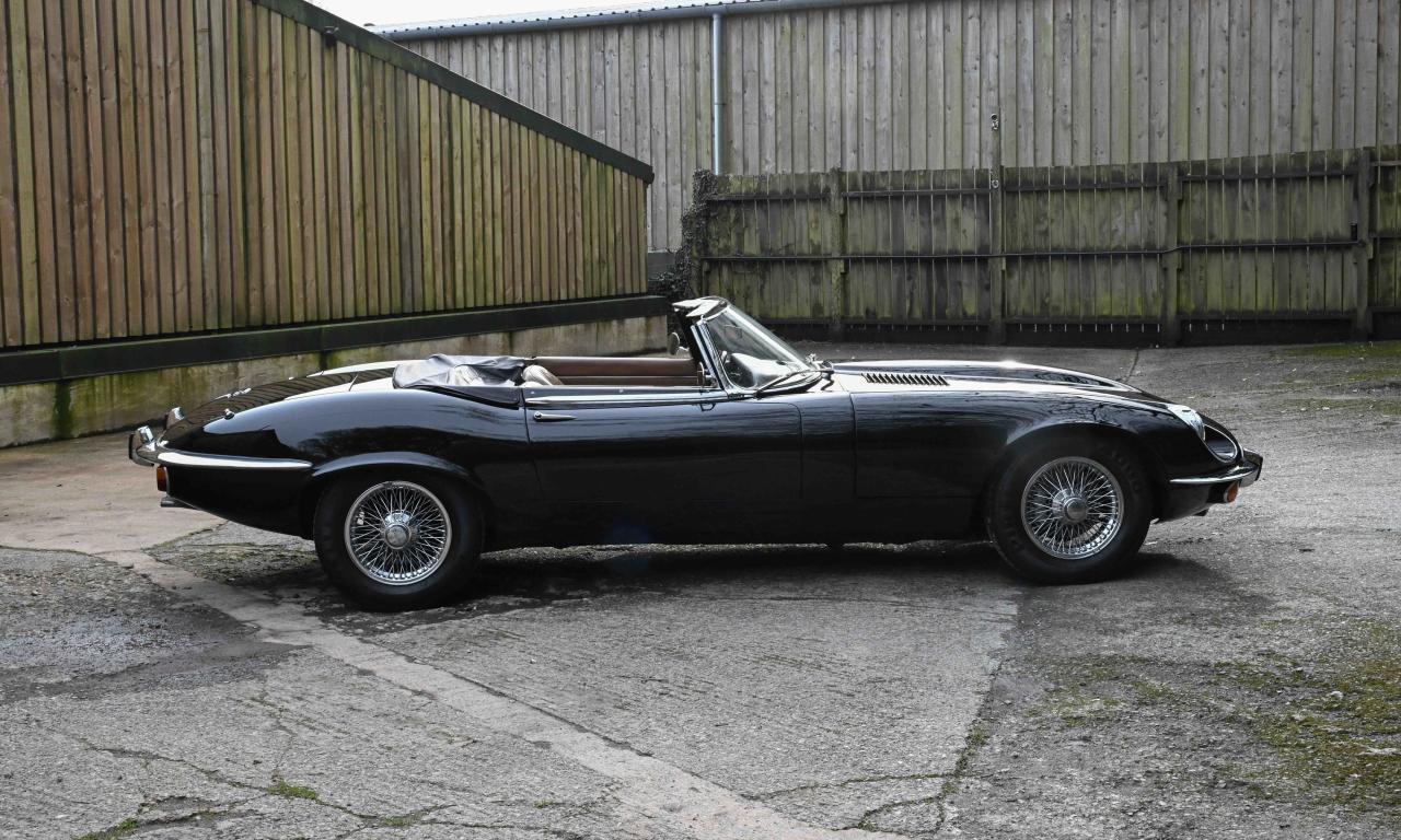 1974 Jaguar E-Type Series III (Commemorative Edition)