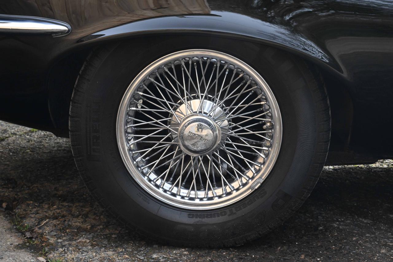 1974 Jaguar E-Type Series III (Commemorative Edition)