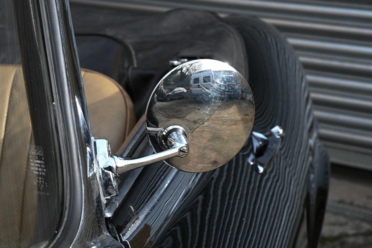 1974 Jaguar E-Type Series III (Commemorative Edition)