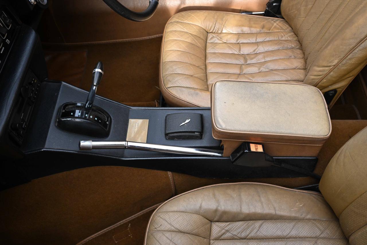 1974 Jaguar E-Type Series III (Commemorative Edition)