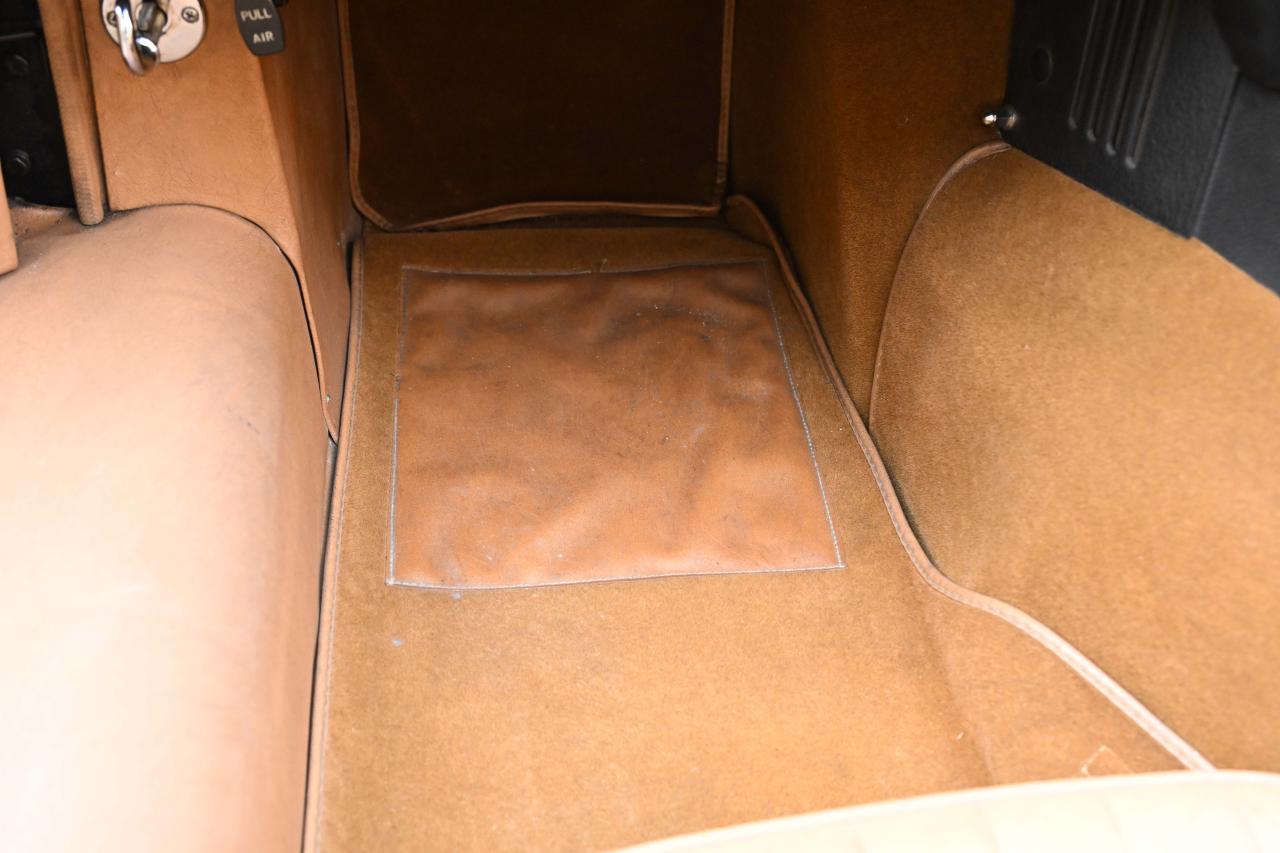 1974 Jaguar E-Type Series III (Commemorative Edition)