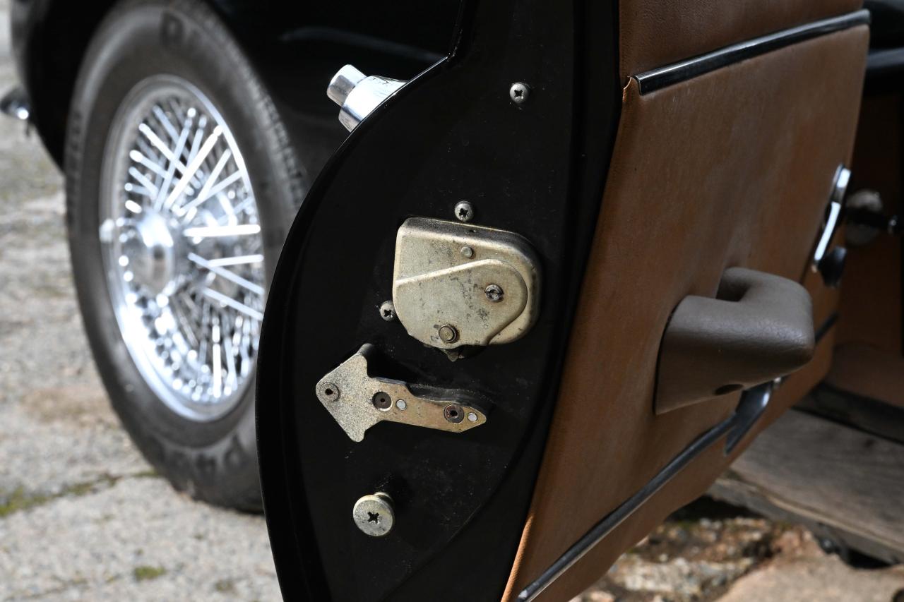 1974 Jaguar E-Type Series III (Commemorative Edition)