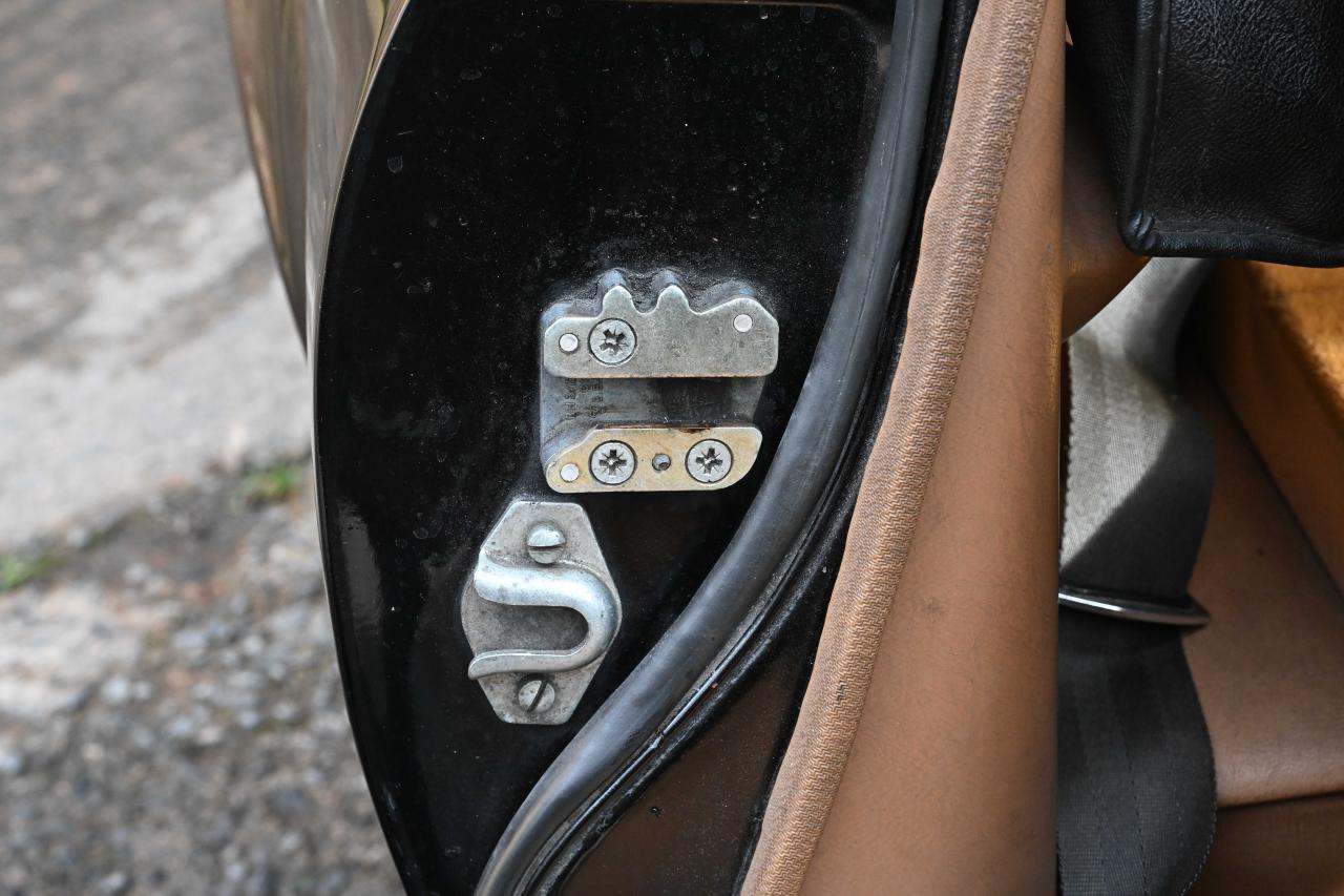 1974 Jaguar E-Type Series III (Commemorative Edition)