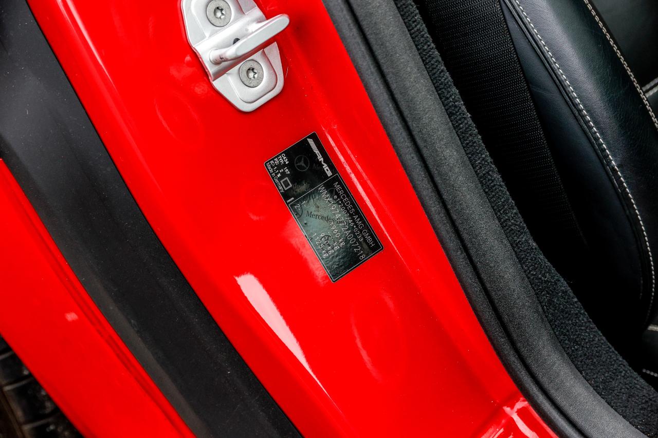 2011 Mercedes - Benz SLS 63 AMG Roadster