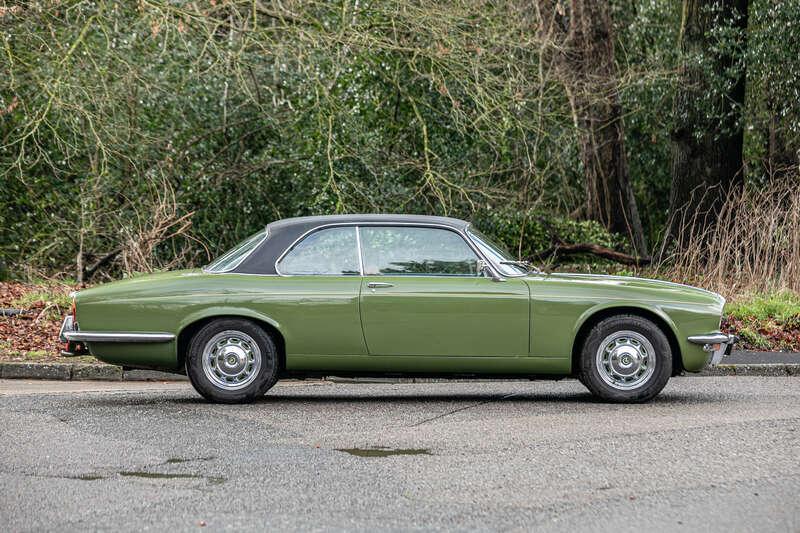 1977 Daimler SOVEREIGN COUPE 4.2