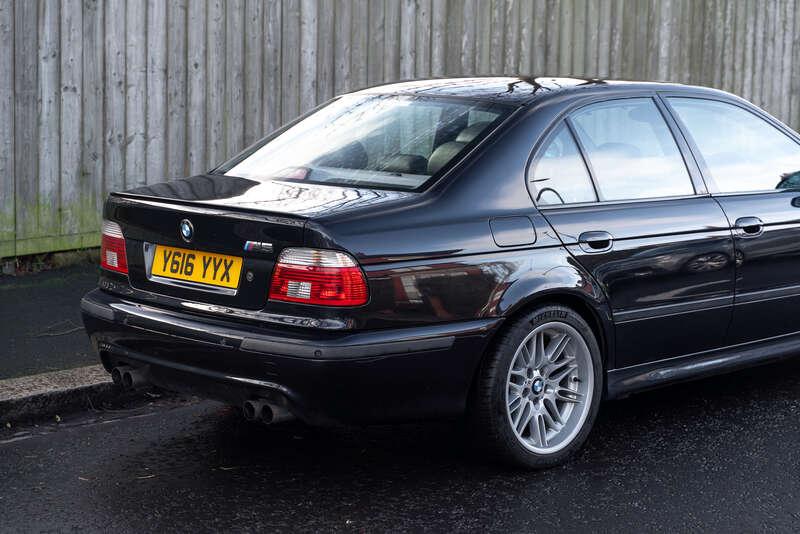 2001 BMW M5