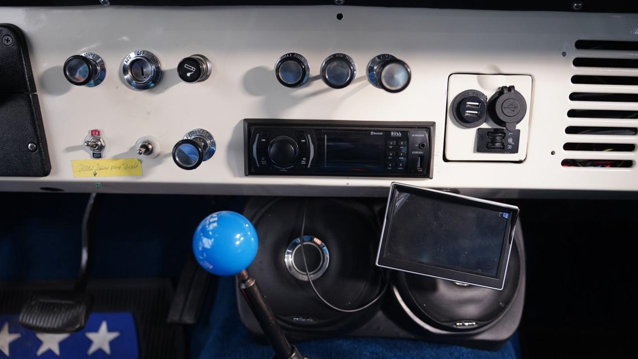 1976 Ford Bronco 4x4 7.3 Diesel