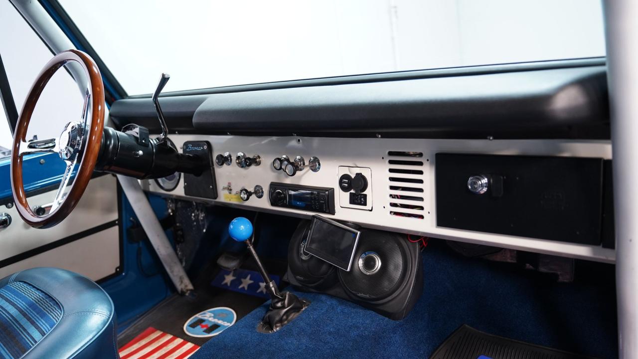 1976 Ford Bronco 4x4 7.3 Diesel