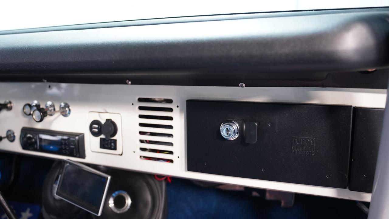 1976 Ford Bronco 4x4 7.3 Diesel